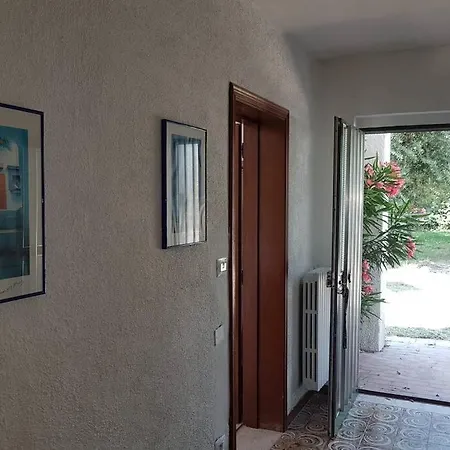 Lovely Little Flat At 5min Walking To The Holiday home