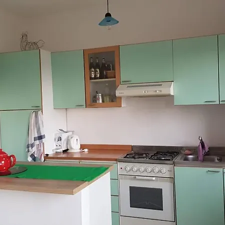 Lovely Little Flat At 5min Walking To The Padenghe sul Garda